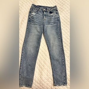 🦅AMERICAN EAGLE 🦅 high rise stretch jeans size 4